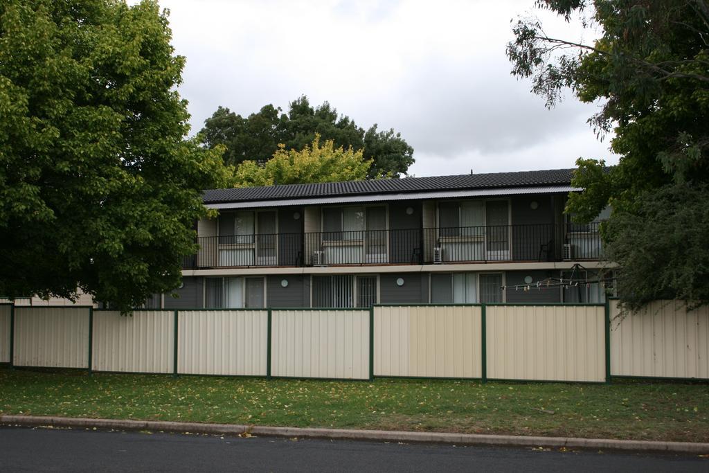 Blayney Leumeah Motel Luaran gambar